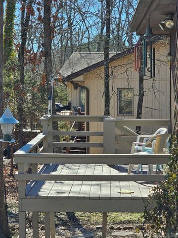 5 Minorca Way, Hot Springs Village, AR 71909