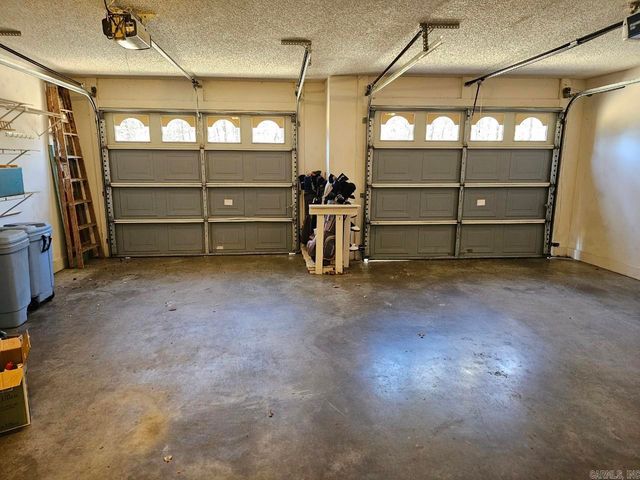 5 Minorca Way, Hot Springs Village, AR 71909