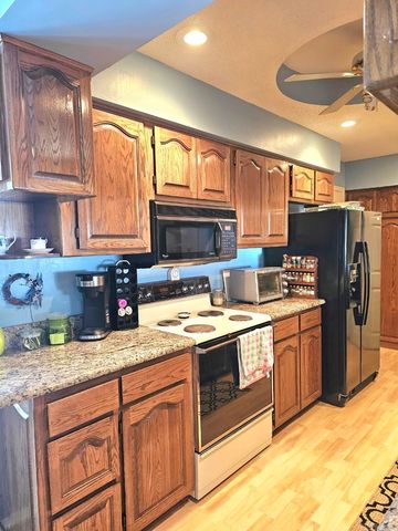 5 Minorca Way, Hot Springs Village, AR 71909