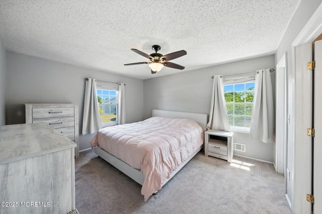 1072 Lake Placid Drive, Toms River, NJ 08753