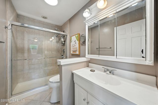 1072 Lake Placid Drive, Toms River, NJ 08753