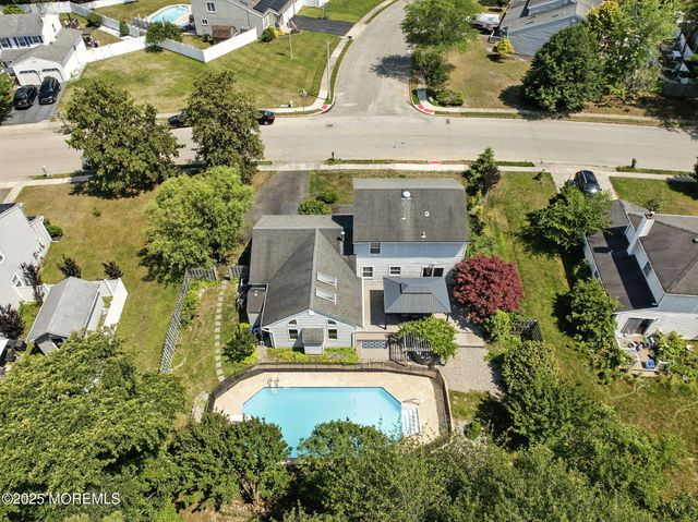 1072 Lake Placid Drive, Toms River, NJ 08753