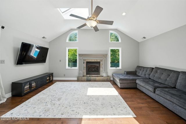 1072 Lake Placid Drive, Toms River, NJ 08753