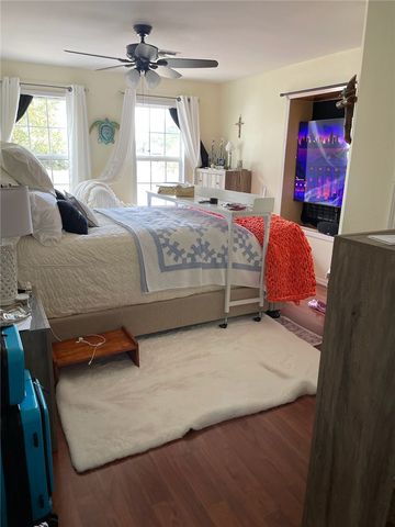 297 Sherwood Dr, Rockport, TX 78382