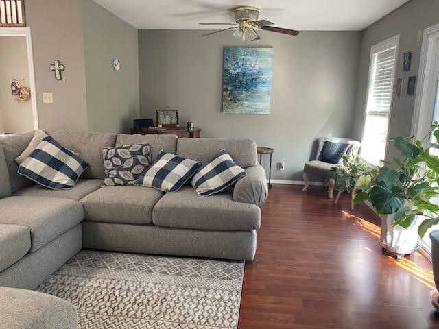 297 Sherwood Dr, Rockport, TX 78382