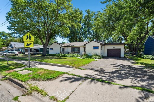 1824 9th Street, White Bear Lake, MN 55110