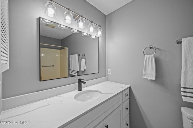 2015 Quail Ridge Road F, Greenville, NC 27858
