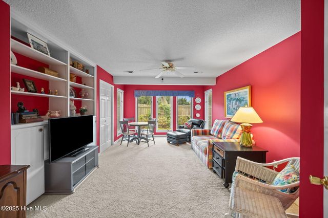 2015 Quail Ridge Road F, Greenville, NC 27858