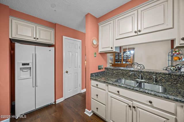 2015 Quail Ridge Road F, Greenville, NC 27858