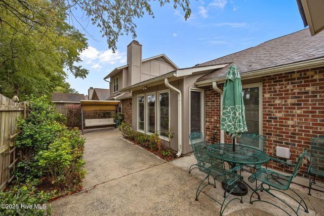 2015 Quail Ridge Road F, Greenville, NC 27858