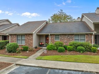 2015 Quail Ridge Road F, Greenville, NC 27858