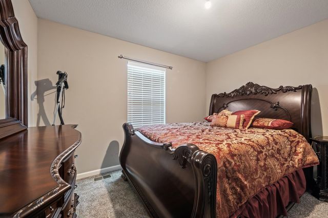 10567 W Sondra Ct, Maize, KS 67101