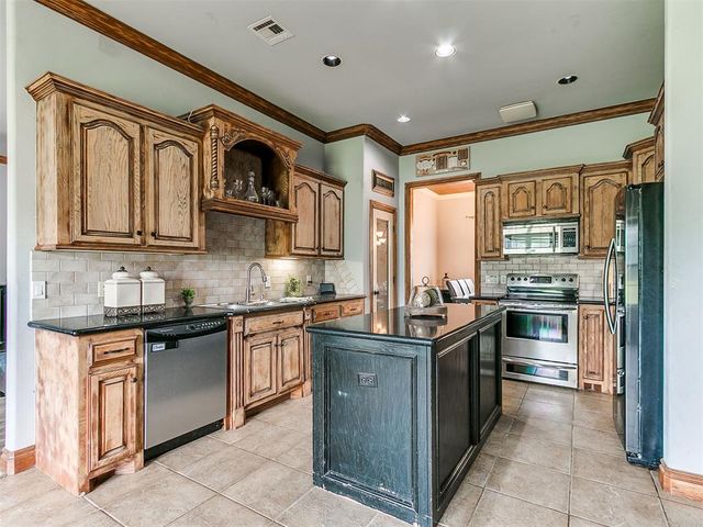 4028 SE 86th Place, Oklahoma City, OK 73135