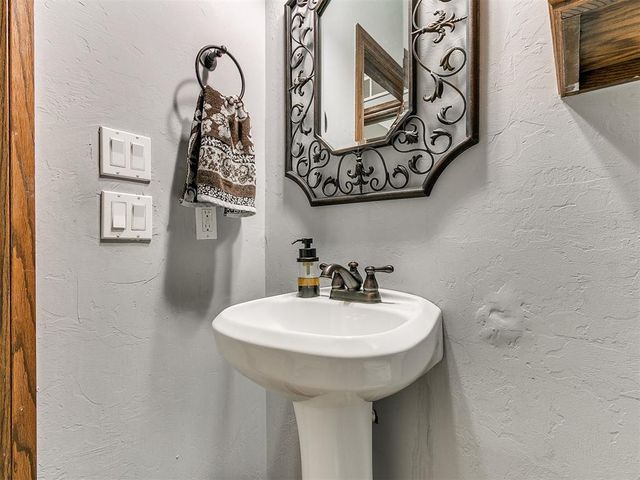 4028 SE 86th Place, Oklahoma City, OK 73135