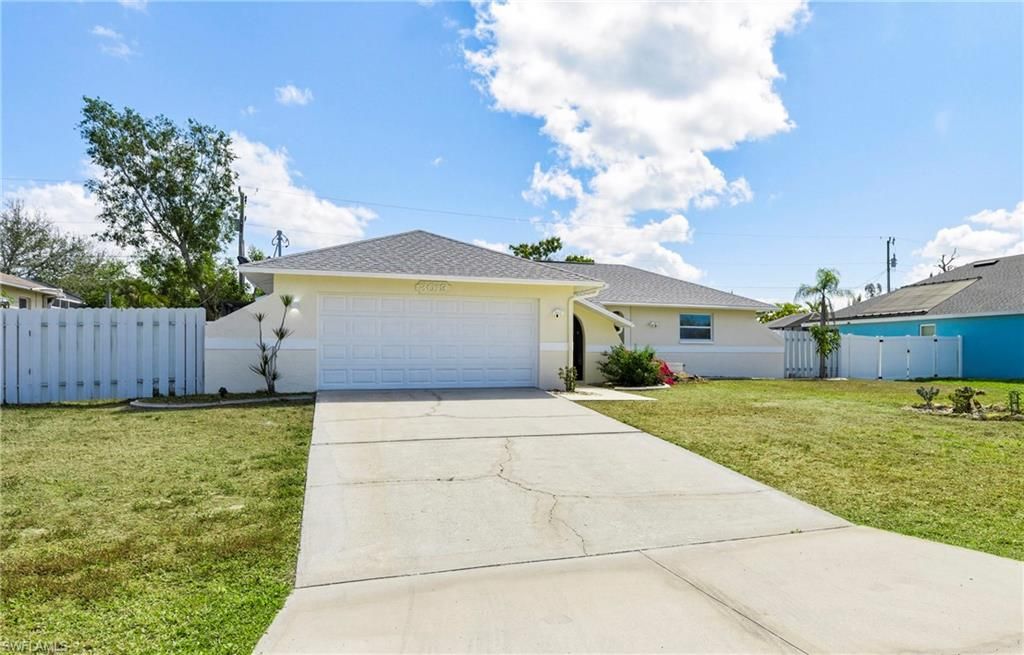 Image 2 of property listing at 3019 SW 14th CT, Cape Coral, FL 33914