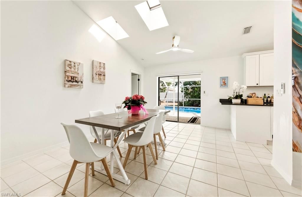 Image 25 of property listing at 3019 SW 14th CT, Cape Coral, FL 33914