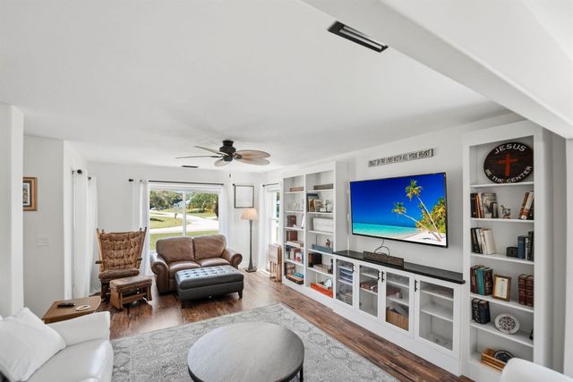 1401 Mallard Court, Fort Pierce, FL 34982