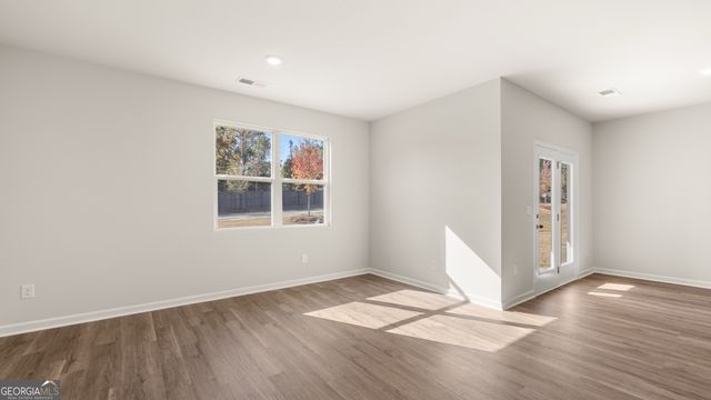 667 Whitman Lane, Stockbridge, GA 30281