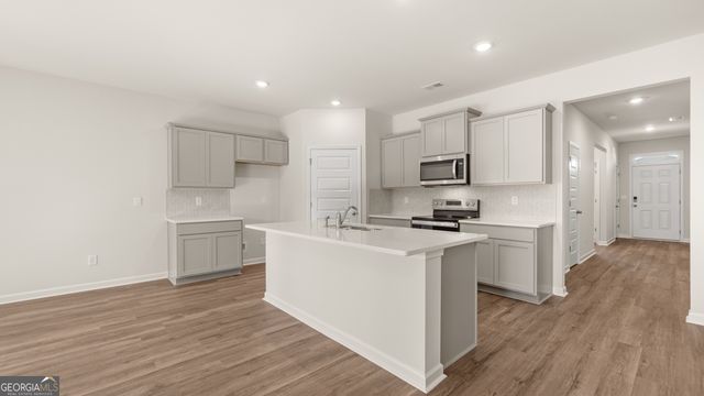 667 Whitman Lane, Stockbridge, GA 30281