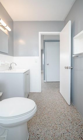 6538 42ND AVENUE N 7, St Petersburg, FL 33709