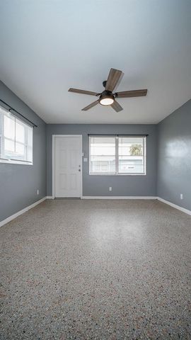 6538 42ND AVENUE N 7, St Petersburg, FL 33709