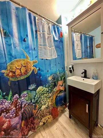 975 Boshaw Drive, Attica, MI 48412