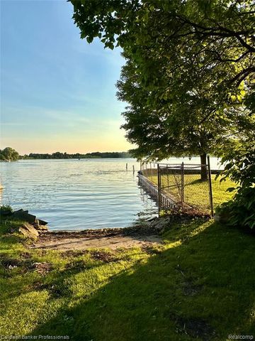 975 Boshaw Drive, Attica, MI 48412