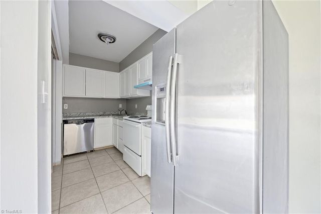 2817 N OHenry Boulevard G, Greensboro, NC 27405