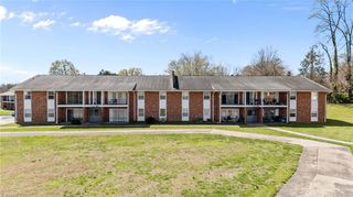 2817 N OHenry Boulevard G, Greensboro, NC 27405