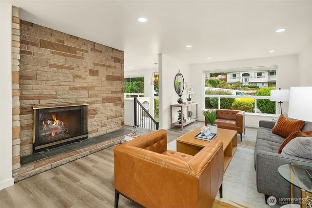16110 Evanston Avenue N, Shoreline, WA 98133