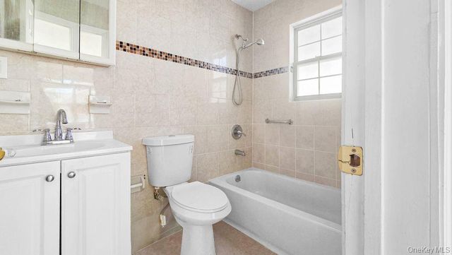 22612 146th Avenue, Springfield Gardens, NY 11413