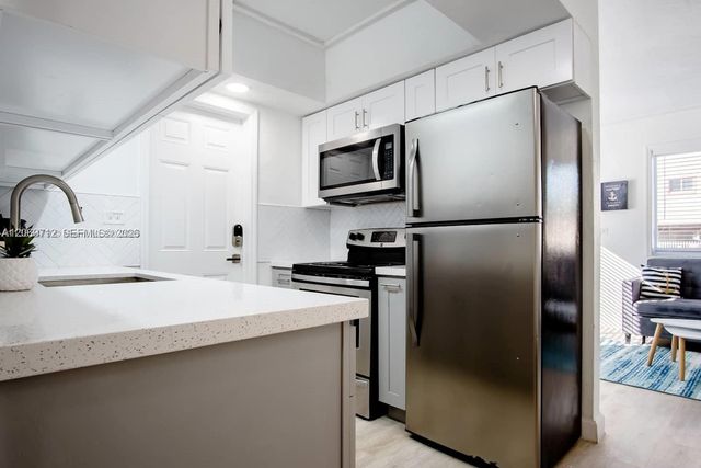 2160 NW 18th Terrace, Miami, FL 33125
