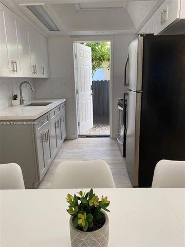 2160 NW 18th Terrace, Miami, FL 33125