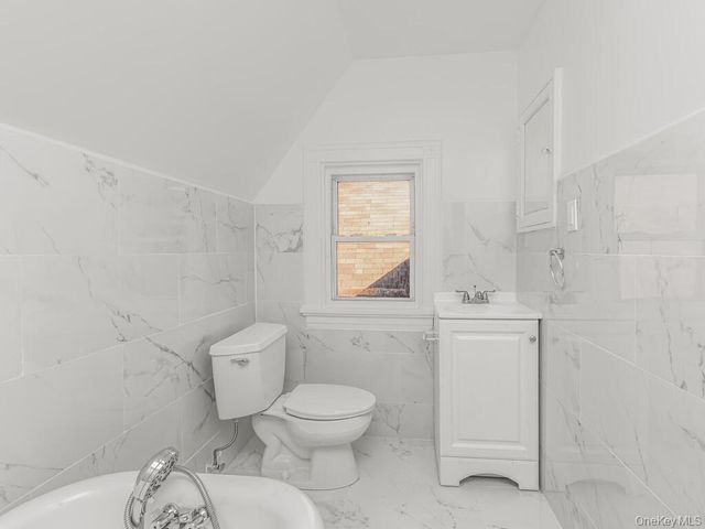 332 Tecumseh Avenue, Mount Vernon, NY 10553