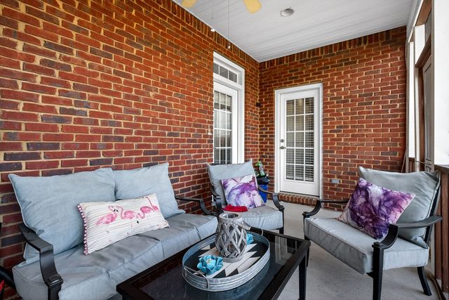 576 Courtney Ann Dr, Mcminnville, TN 37110