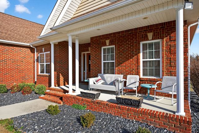 576 Courtney Ann Dr, Mcminnville, TN 37110