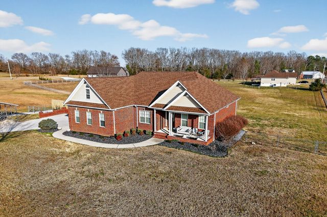 576 Courtney Ann Dr, Mcminnville, TN 37110