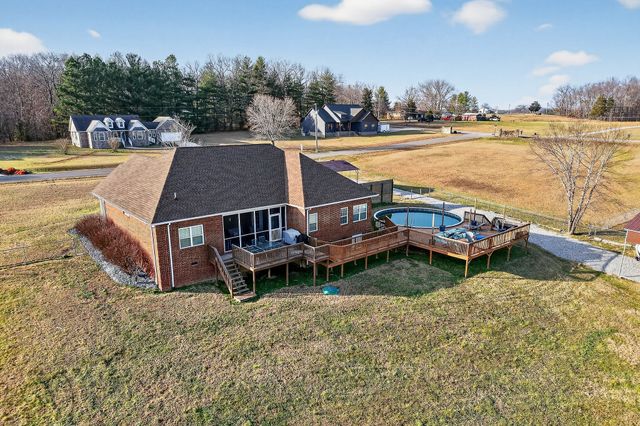 576 Courtney Ann Dr, Mcminnville, TN 37110