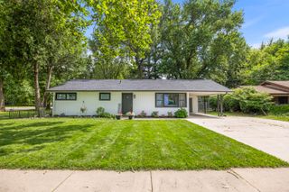 113 W Hughes Street, Marshall, MI 49068