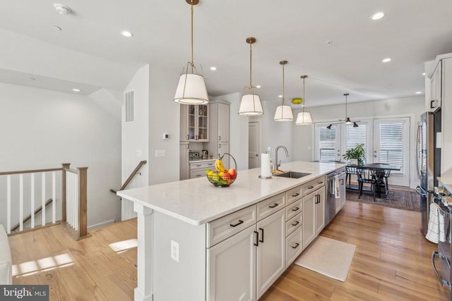 20061 OLD LINE TER, Ashburn, VA 20147