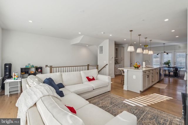 20061 OLD LINE TER, Ashburn, VA 20147