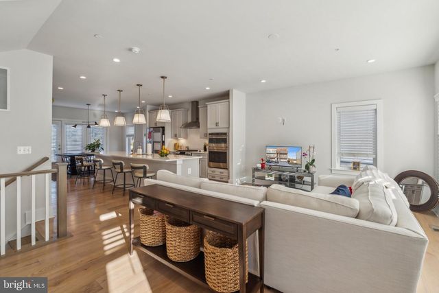 20061 OLD LINE TER, Ashburn, VA 20147