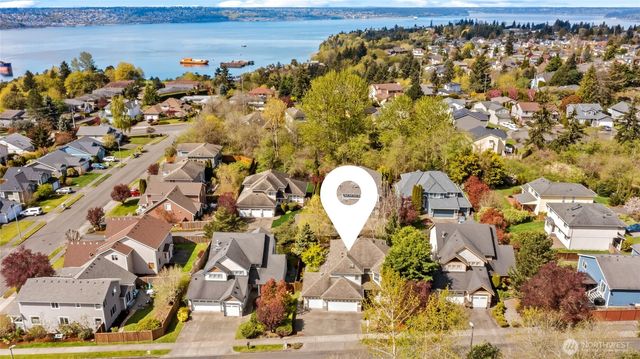 3918 Norpoint Way NE, Tacoma, WA 98422