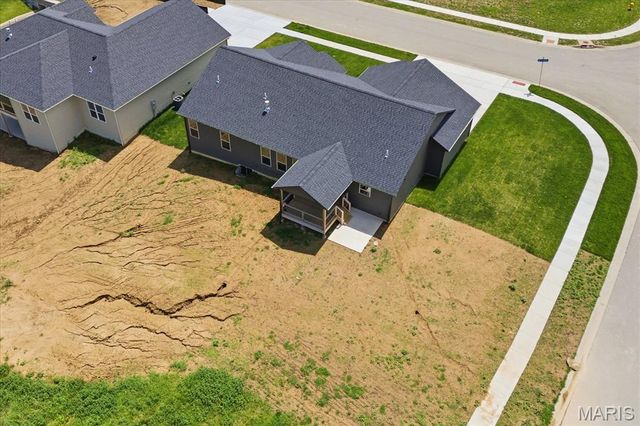 1232 Ole Town Bridge, O'fallon, IL 62269