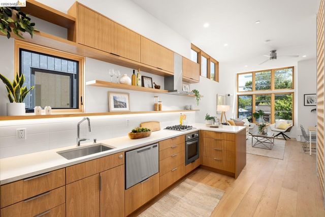 813 Jones, Berkeley, CA 94710