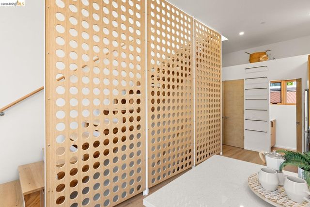 813 Jones, Berkeley, CA 94710
