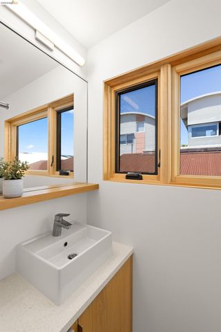 813 Jones, Berkeley, CA 94710