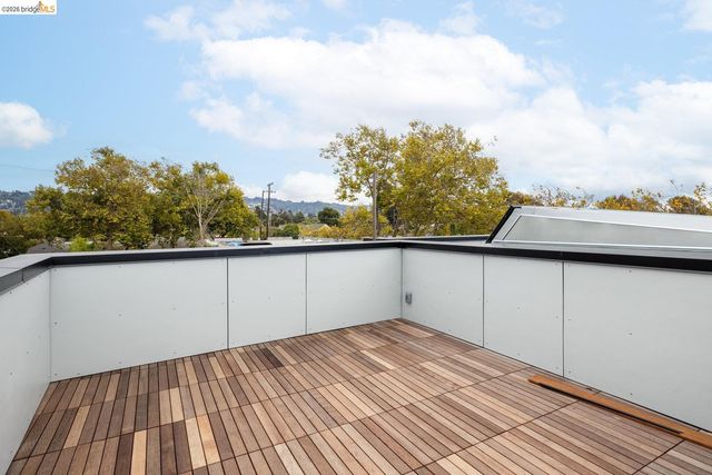 813 Jones, Berkeley, CA 94710