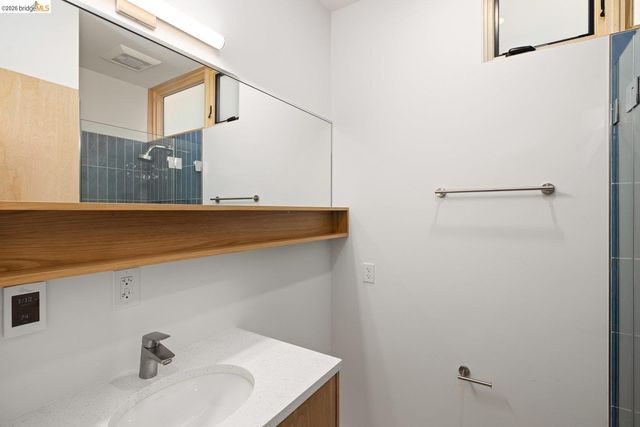 813 Jones, Berkeley, CA 94710