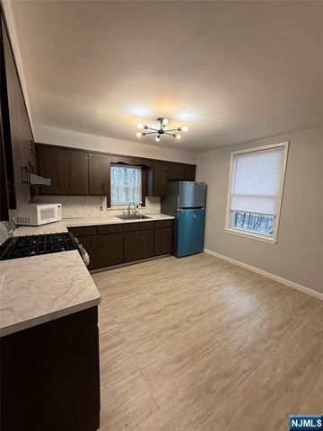 139 Summit Cross, Rutherford, NJ 07070